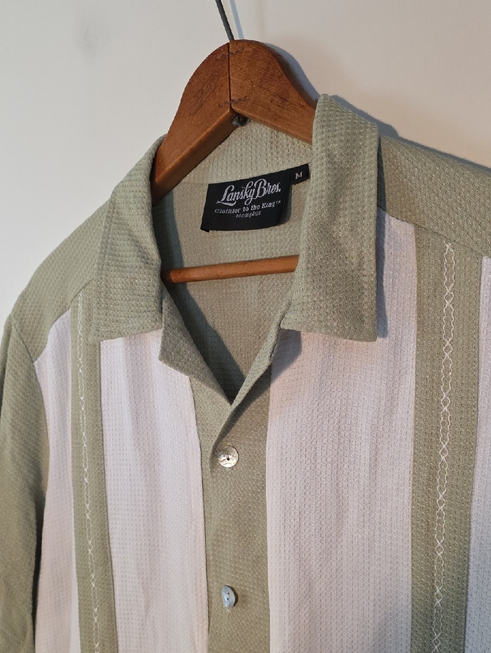 Lansky Bros. Medium Button Up Shirt Sage + White Perfect Condition - Picture 2 of 4
